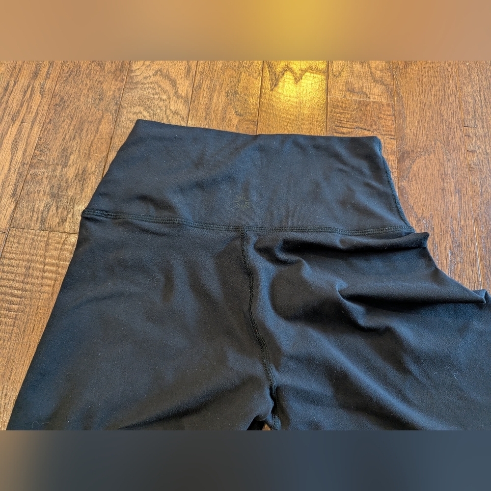Offline By Aerie Leggings The Hugger High Waisted Legging Size Small Like New - Picture 11 of 14